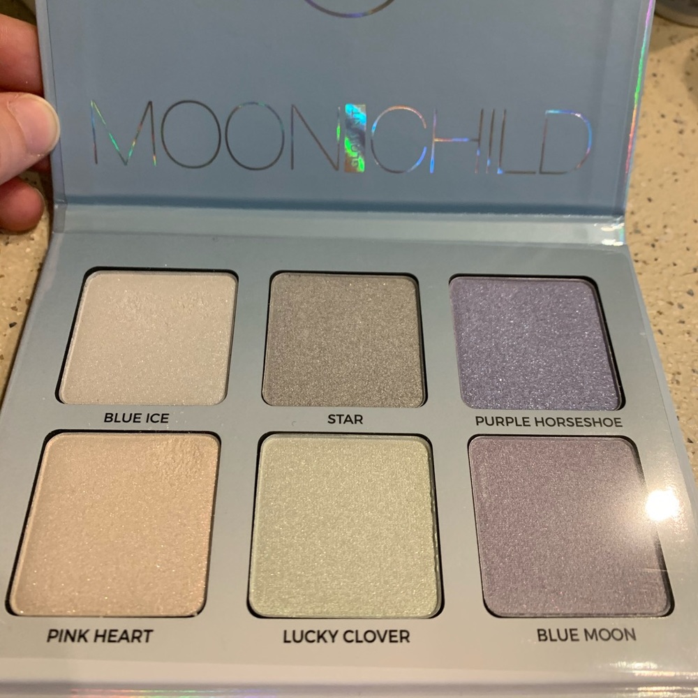 Anastasia Beverly Hills Moon Child Glow Pallet